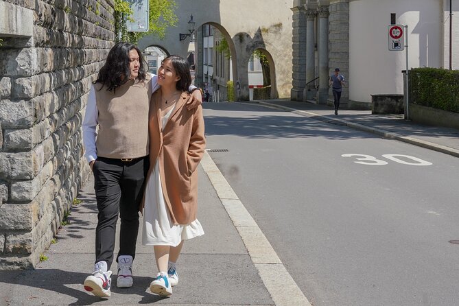 Private Half-Day Lucerne Tour With Local Guide - Luzern Altstadt in one guided walk: shops, corners, and calmer navigation