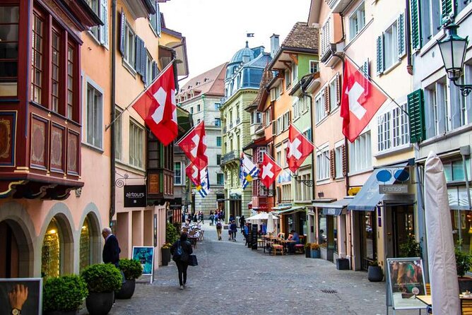 Private Sightseeing Tour in Zurich - The route: Bahnhofstrasse, Old Town lanes, and Lake Zurich moments