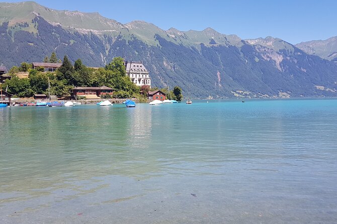 Private Swiss Alps Tour Lauterbrunnen, Villages, lakes Waterfalls - Lake Lungern: turquoise water and a quick reset