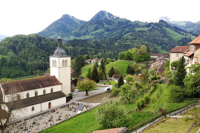 Private Swiss Cheese and Chocolate Tour from Interlaken - How the 9 to 10 hour schedule stays comfortable