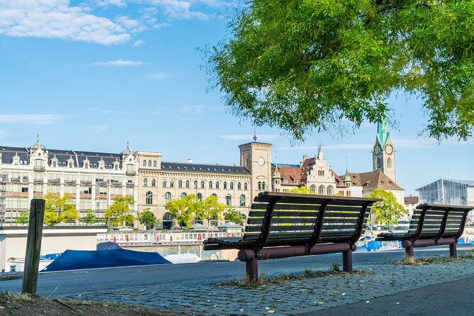 Private Tour of Zurich in 60 minutes with a Local - Crossing the Limmat: seeing Zurich’s flow, not just its monuments