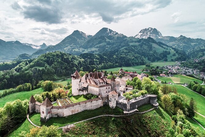 Private Tour to Gruyères, Chocolate & Cheese Factory from Geneva - Gruyères-Centre stroll, castles, aliens, and Buddhist art