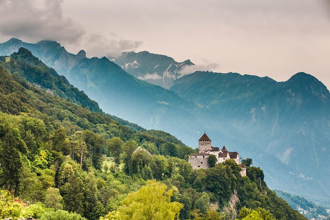 Private Trip from Zurich to Vaduz in Liechtenstein & Swiss Heidiland - Rapperswil: Town of Roses and a Castle Over Lake Zurich