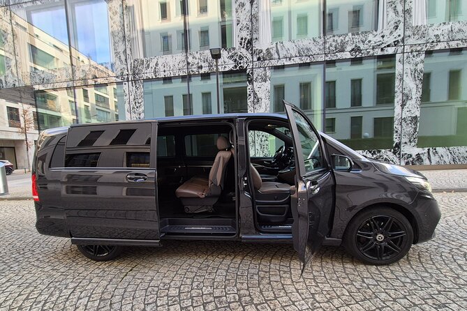 Private Zurich Airport Transport to your Ski Resort - Communication That Keeps You From Wandering Around