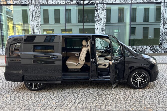 Private Zurich Airport Transport to your Ski Resort - Vehicle Comfort: Mercedes V-Class, Sprinters, and Group-Size Logic