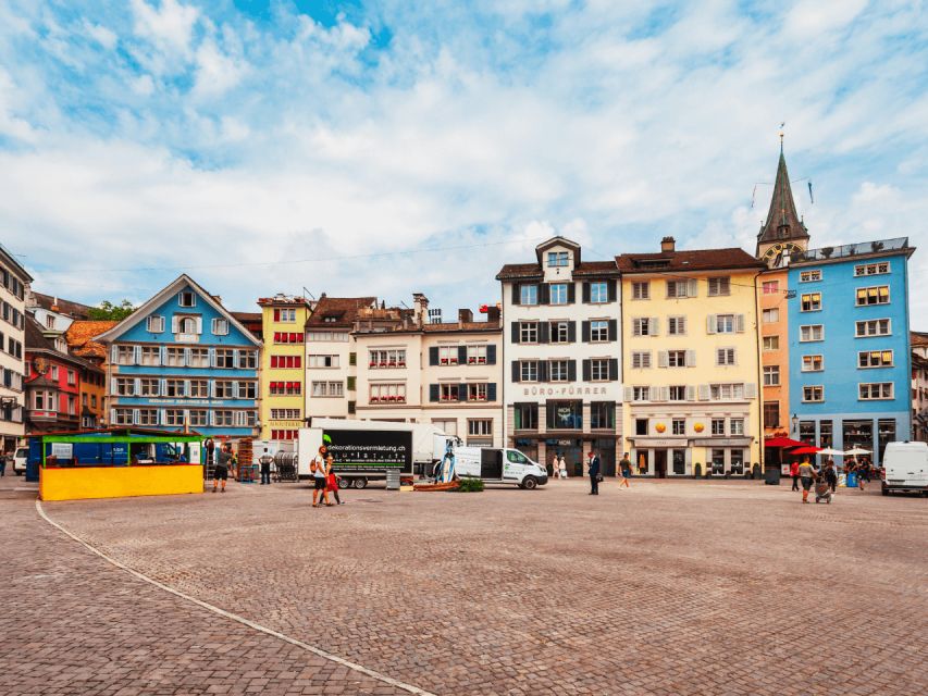 Private Zurich City Tour with Cruise and Lindt Chocolate - Language and guide style: what to expect from the human factor