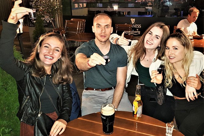 Pub Crawl Zurich - Guide Energy, Group Engagement, and the Name Sebastian
