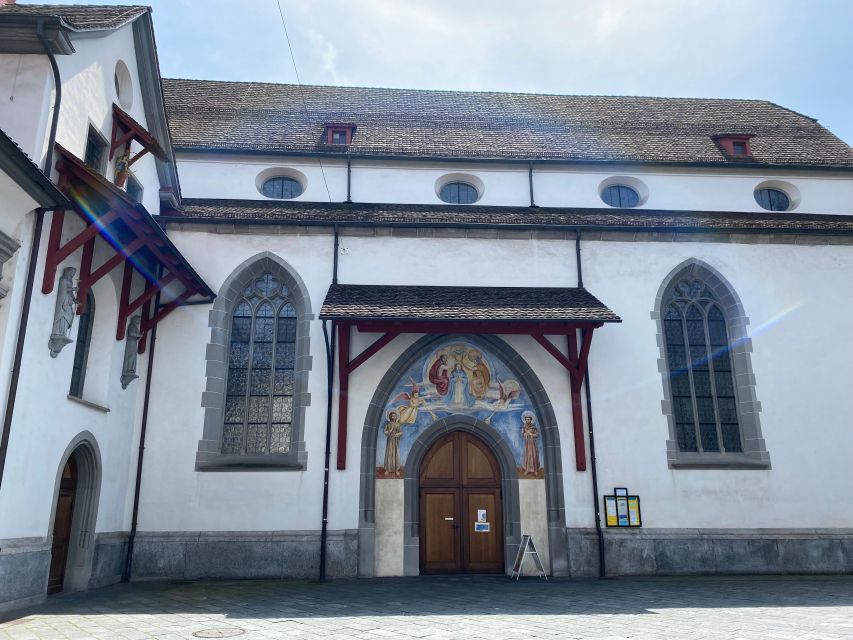 Revealing Lucerne: Self-Guided Reading City Tour - Weinmarkt and Hirschenplatz: squares you can feel
