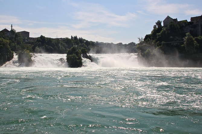 Rhine Falls Coach Tour incl. entry tickets from Zurich - Schaffhausen and Munot Fortress on the return drive