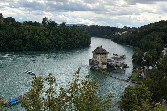 Rhinefalls (Private Tour) - The Schaffhausen pass-by and Munot Fortress from the roadside