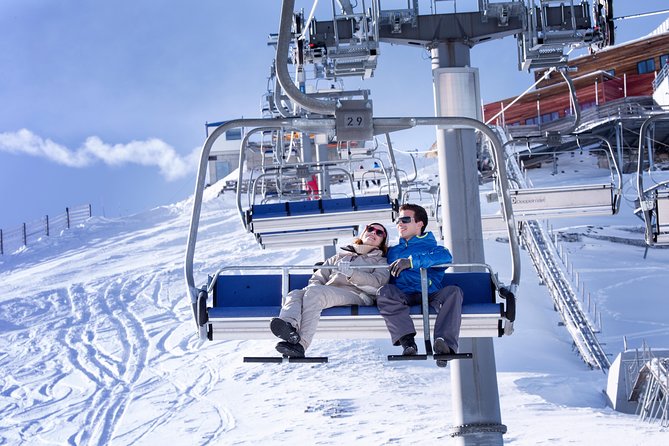 Riviera Col du Pillon & Glacier 3000 from Lausanne - Montreux free time: how to spend 45 minutes well