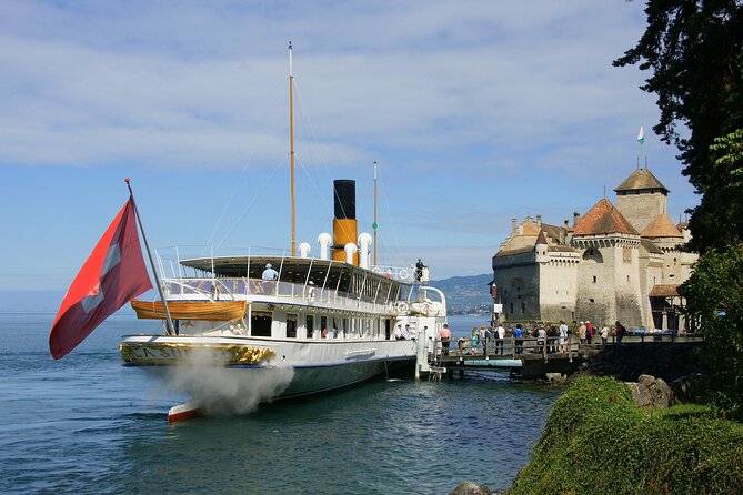 Round trip cruise from Lausanne to Chillon - St Gingolph turnaround: seeing Lake Geneva reach its far end