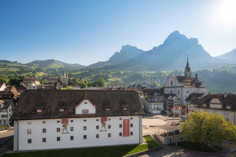 Schwyz: Museum-Ticket Forum of Swiss History Schwyz - Getting there and using your voucher smoothly