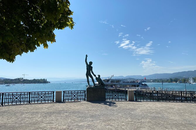 Self-Guided Audio City Tour in Zurich - St. Peter’s Church clock face, then Roman traces in Thermengasse