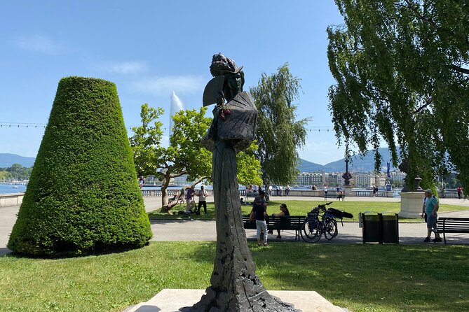 Self-Guided Audio Tour to the Many Faces of Geneva - Your walk from Sissi to the Fountain of l’Escalade