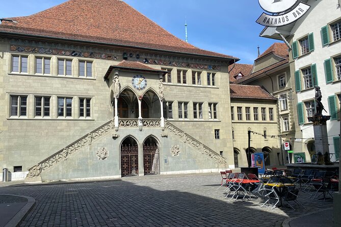 Self-Guided Reading City Tour in Bern - How the reading guide makes the walk feel guided