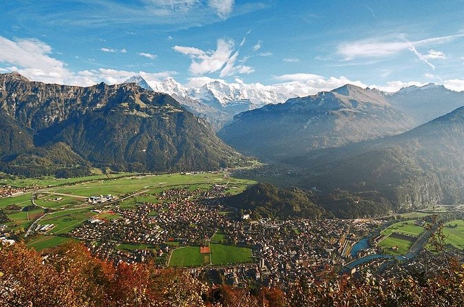 Small group tour to Interlaken with driver guide - Hohematte Park: a garden break that gives breathing room