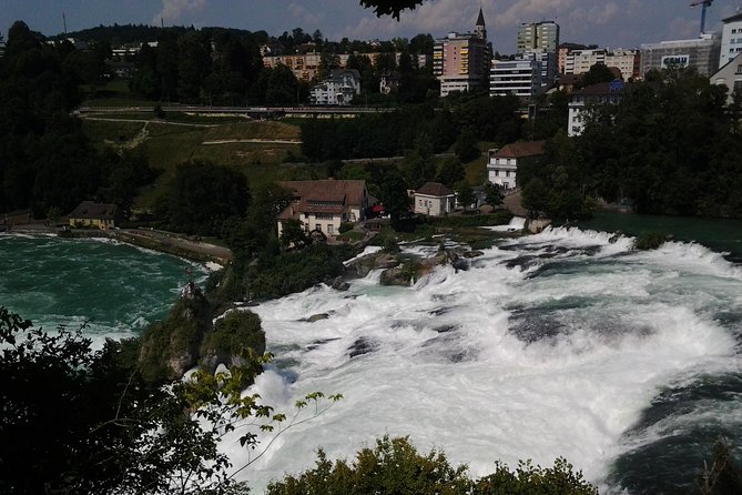 Stein am Rhein and Rhine Waterfalls Day Trip from Zürich - Who should book this tour, and who might prefer DIY