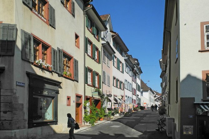 Stories of Basel's Old Town - Setting off in Basel’s Old Town, starting at Tinguely Fountain