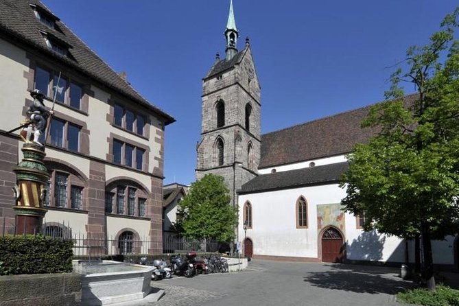 Stories of Basel's Old Town - Tinguely Fountain: the city’s “new landmark” in an old setting