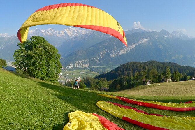 Tandem Paragliding Experience from Interlaken - How the Interlaken to Beatenberg setup makes the thrill manageable