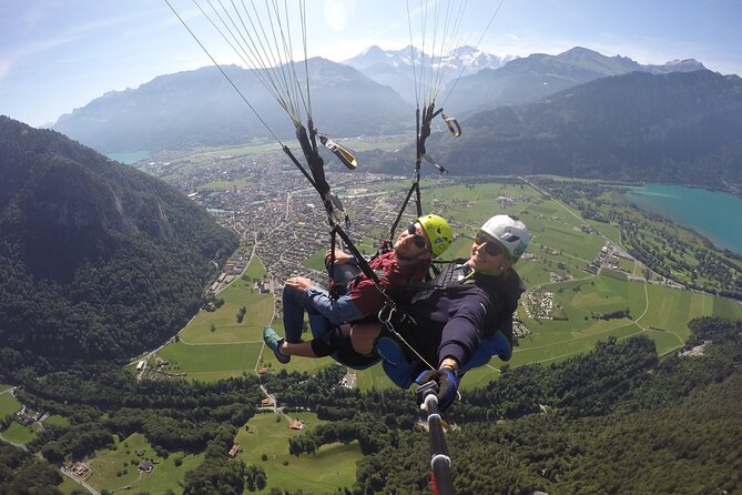 Tandem Paragliding Experience from Interlaken - In the air: 10 to 20 minutes over Lake Thun and the Jungfrau peaks