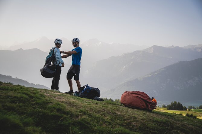 Tandem Paragliding in Interlaken - Why Tandem Paragliding From Beatenberg Works