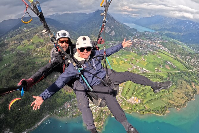 Tandem Paragliding in Interlaken - Gear and What You Must Bring (Jacket and Shoes)