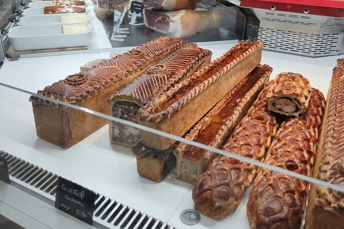 Taste Geneva – A Full Food Tour of Swiss Flavors by Do Eat Better - Rue du Marché Hot Chocolate Choices, Right in the Shop-Lane