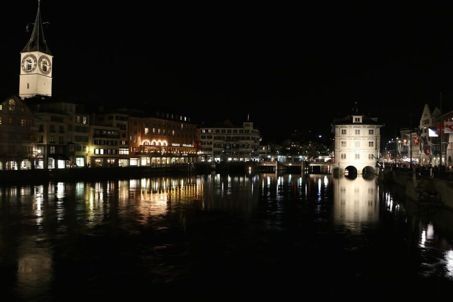 The Dark Side of Zurich: Self-Guided Audio City Tour - How the audio route works: photos, directions, and a clear pace