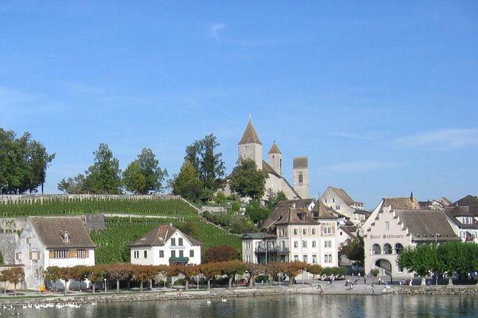 The Great Tour of Zurich by Bus and Boat - Getting on the coach at Sihlquai, then settling in