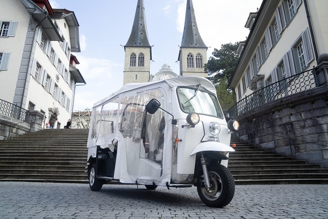 The heart of Lucerne with the Etuktuk - How the guide turns driving into a real mini-history lesson