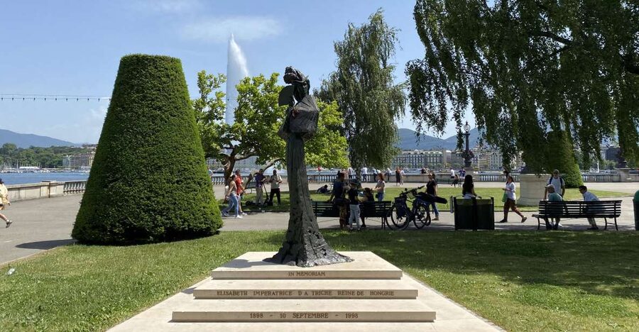 The Many Faces of Geneva: Self-Guided Audio City Tour - Jean-Jacques Rousseau, ideas of equality, and complicated human stories