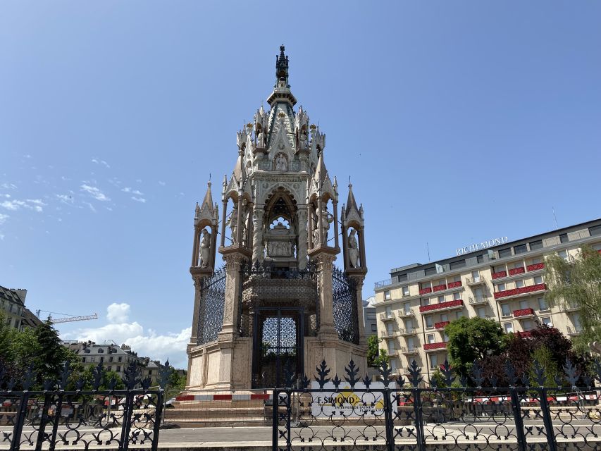 The Many Faces of Geneva: Self-Guided Audio City Tour - The Flower Clock and pride, Geneva style