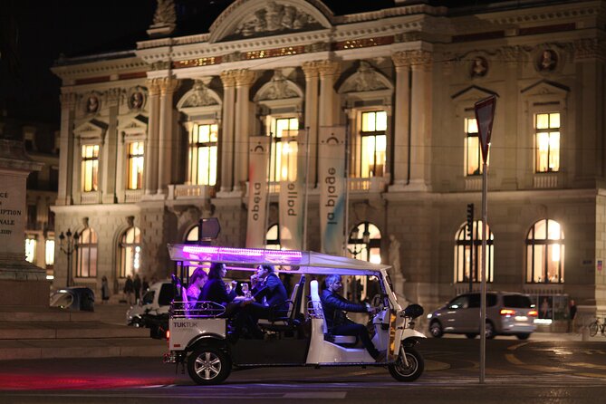 The Private Tuk Tuk Tour with one of The Best Fondues in Geneva! - Fondue expectations: what you actually get (and why some people feel surprised)