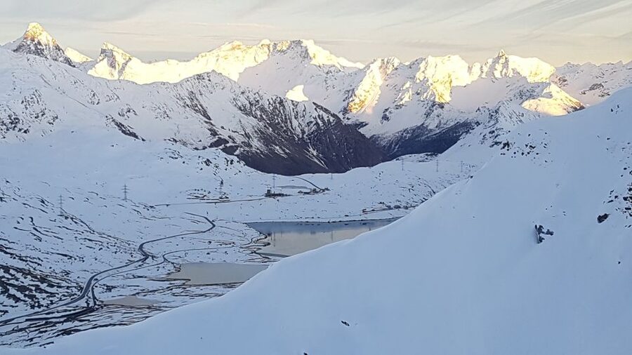 Tirano: Bernina Red Train and Cablecar to Diavolezza Refuge - Diavolezza Refuge Free Time: How to Use Your Hour(s) Wisely