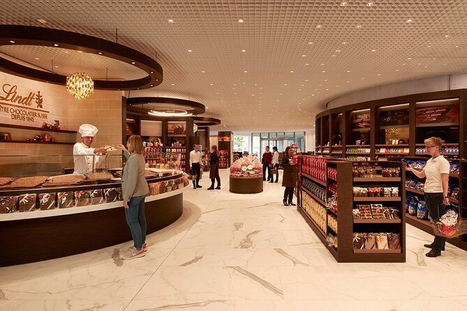 Tour in Lindt Home of Chocolate Museum From Zurich With pickup - How the visit timing really works in a 2-hour window