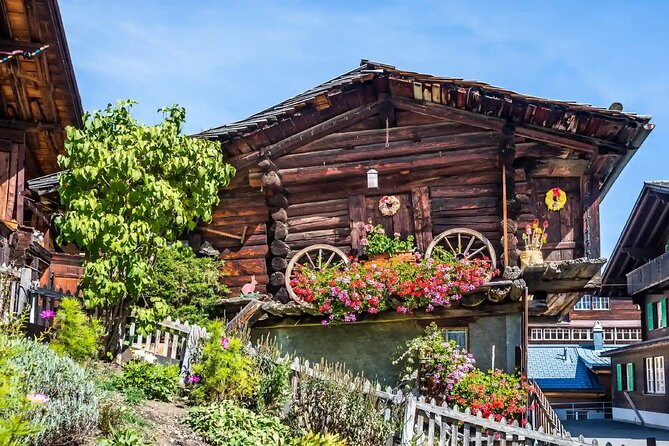 Trip to Lake Brienz and the Valley of 72 Waterfalls from Zurich - Price and value for up to 3 people from Zurich