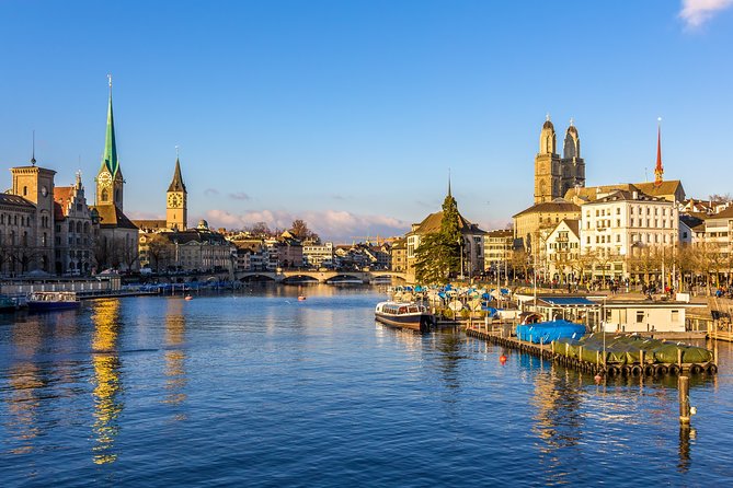 Walking tour of Zurich - your first overview of the city (Private Tour) - Stop 3 Lindenhof Hill: views over the old town, lake, and Alps