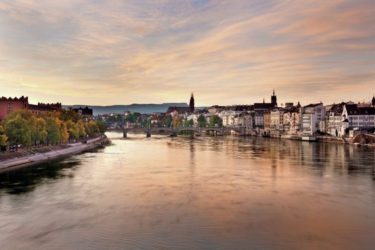 Walking Tour through Basel Old Town - Cathedral Hill and the Cathedral Area: History You Can Actually See