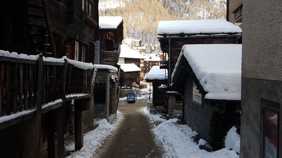 Zermatt Village Walk and Mt. Gornergrat Private Day Trip - Should You Book This Private Zermatt Walk and Mt. Gornergrat Trip?
