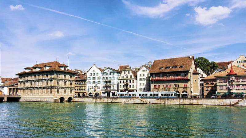 Zurich: 2-hour Best Intro Walking Tour with a Local - Price and value: is $180 for 2 hours actually fair?