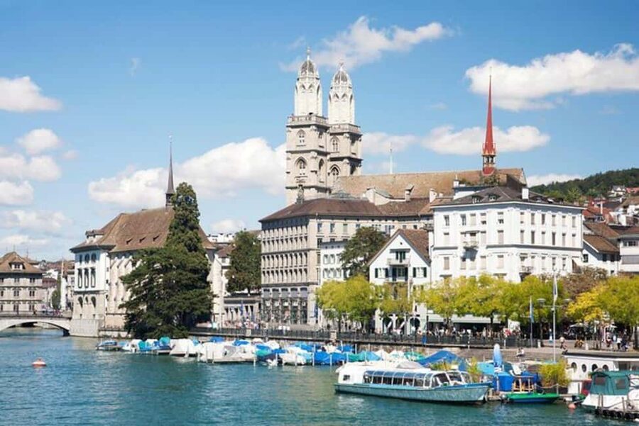 Zurich: 2 Hour VIP City Tour By Private Car - Meeting at Your Hotel and Riding in Comfort