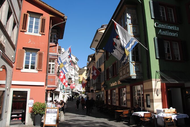 Zurich 360° City Walk Tour Including Hidden Spots - Where you start at Hauptbahnhof, and why the station matters on day one
