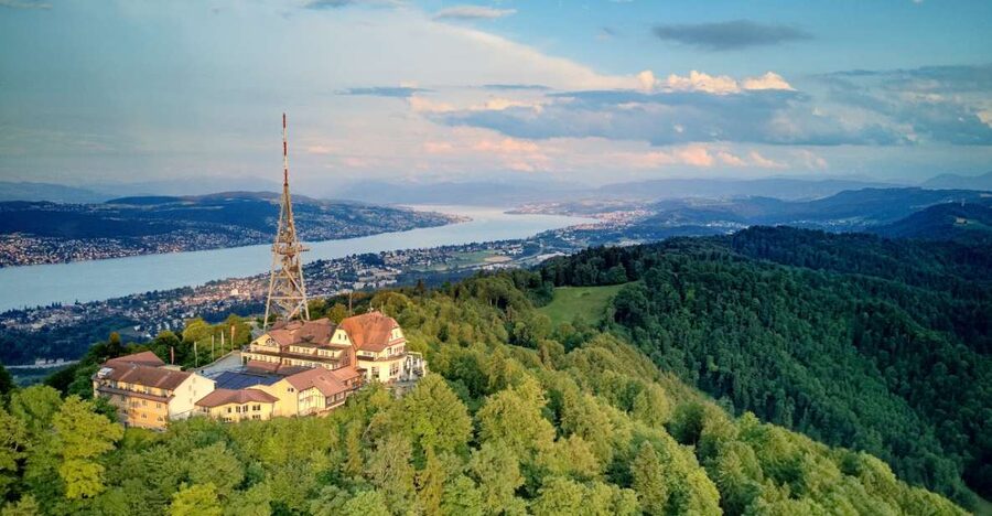 Zurich: Audio Guided City Tour and Train to “Top of Zurich” - Where to meet the Gray Line bus near Zurich HB