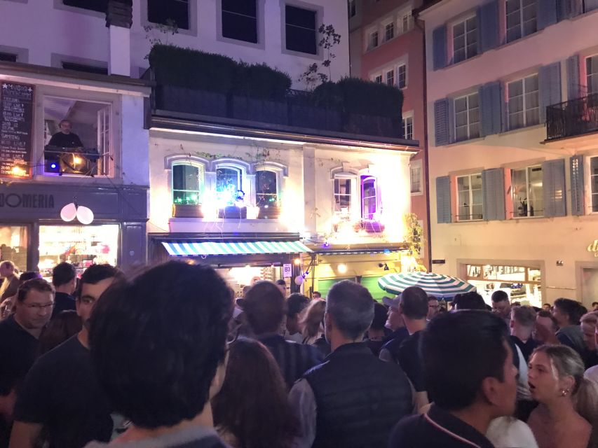 Zurich: bar tour - The Guide Makes the Difference, Especially with Zurich Stories