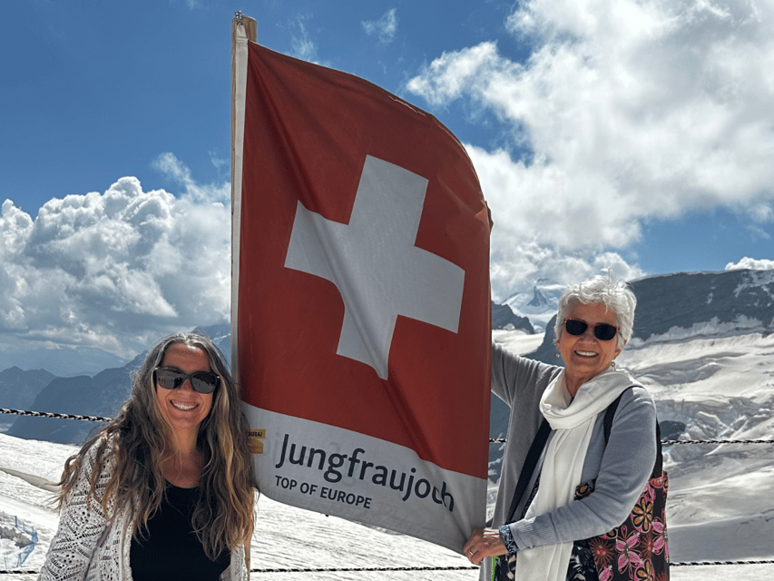 Zurich/Bern/Interlaken/Lucern: Jungfrau & Lauterbrunnen Trip - Pickup, van ride, and the route toward Grindelwald Terminal