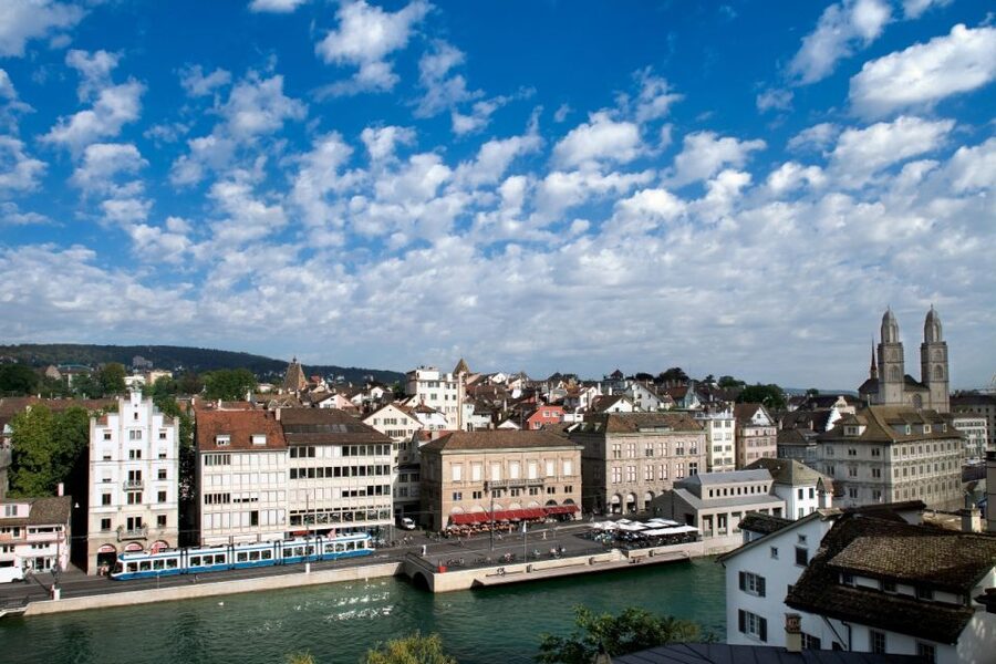 Zurich: City Bus Tour with Audio Guide and Lake Cruise - Audio in 11 Languages: A Practical Way to Follow the Story