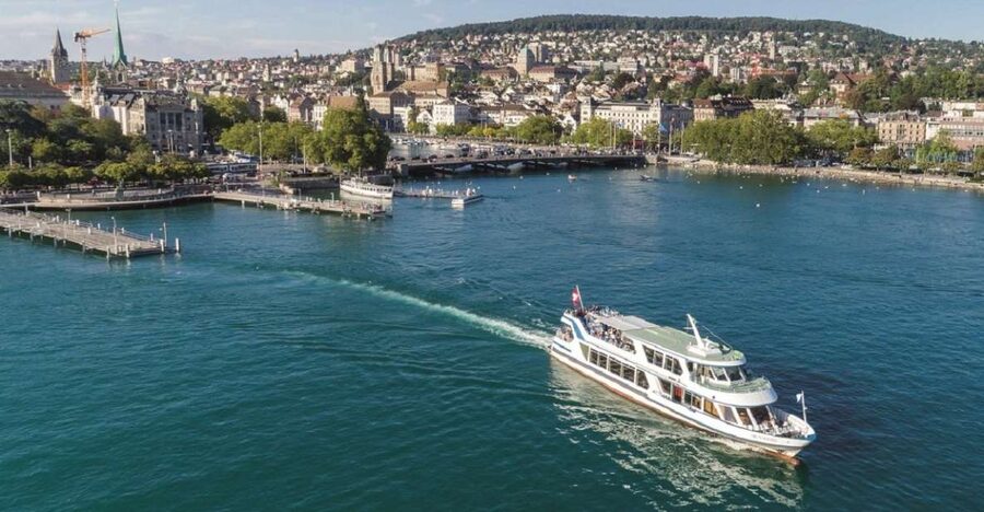 Zurich: City Tour with Lake Cruise + Optional FIFA Museum - Bürkliplatz and the one-hour Lake Zurich cruise with audio on your phone