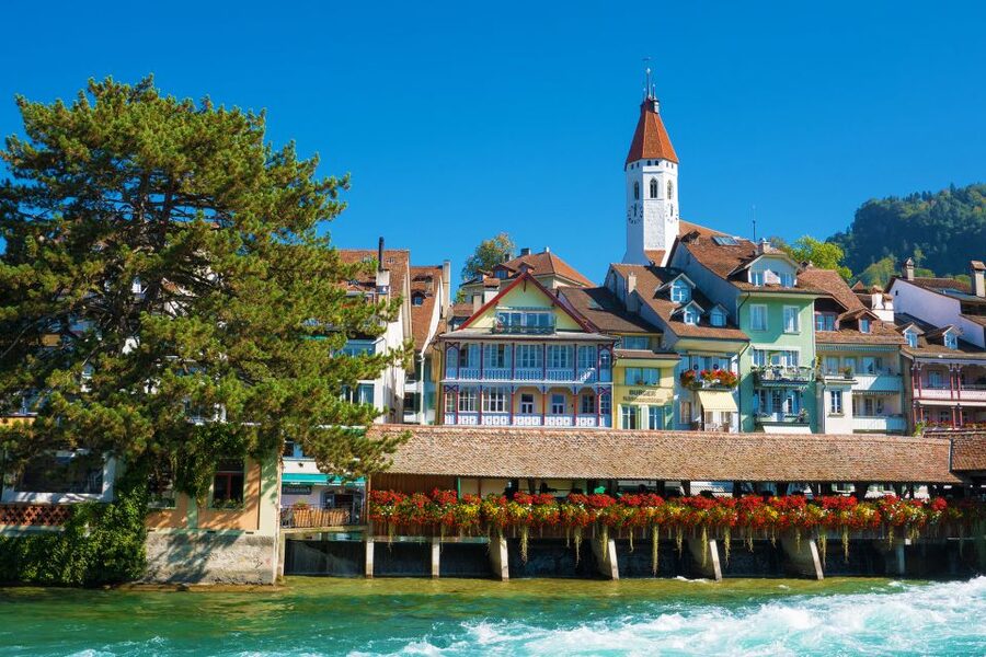 Zurich: Day trip to Interlaken incl. tandem paragliding - Zurich to Interlaken: getting there without making it harder